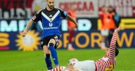 Un Hamburgo con 10 hombres sorprende a Stuttgart en la Bundesliga