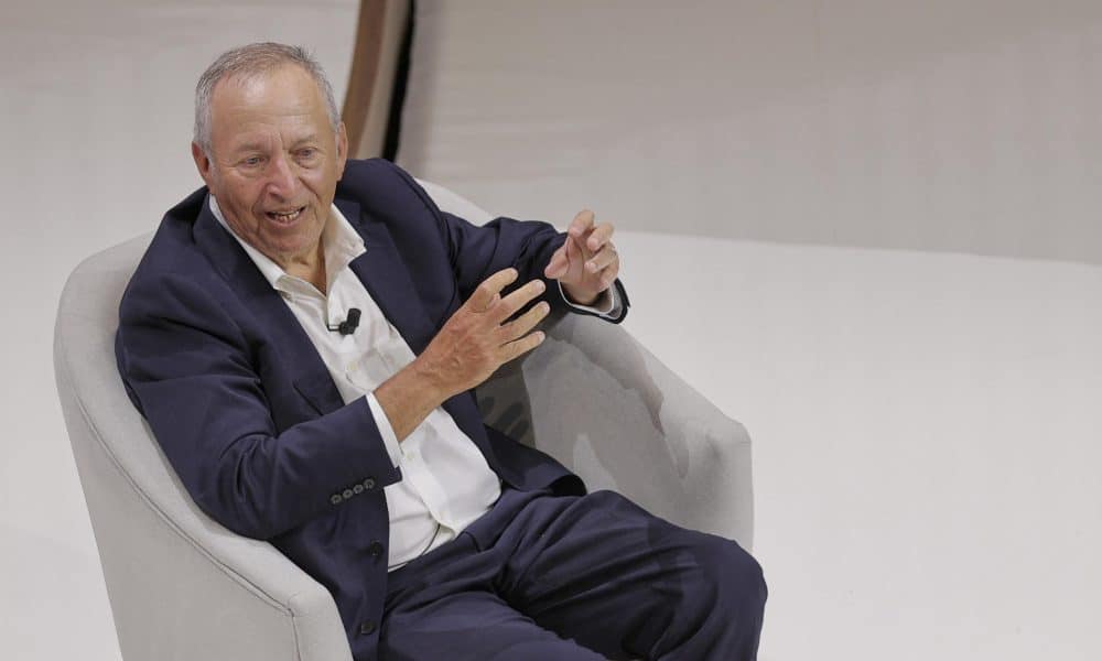 Summers renuncia a consejos de Santander y OpenAI tras difusión de correos con Epstein