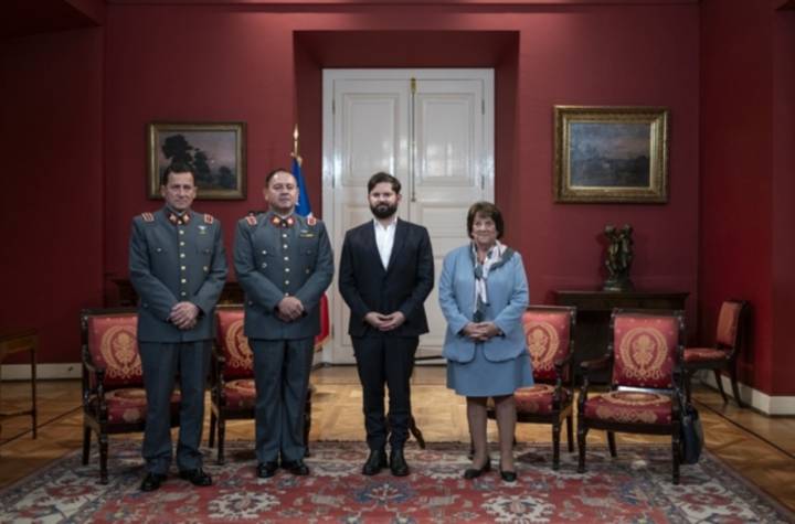 Presidente de Chile nombró nuevo Comandante en Jefe del Ejército