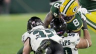 Packers’ struggles on offense leave Josh Jacobs unable…
