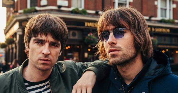 Grabada en un muro y con guiño a The Beatles: la historia de Wonderwall, el himno de Oasis que hoy sacudirá a Santiago