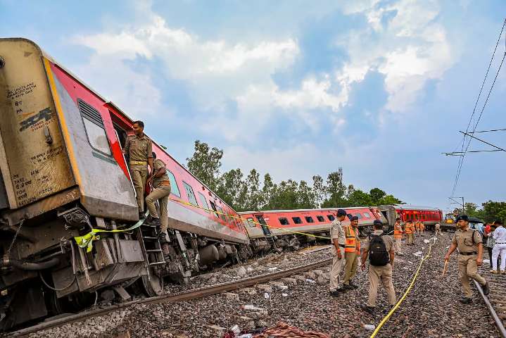 FIR Filed Over Bilaspur Train Accident That Killed 11, Injured 20; Probe Underway