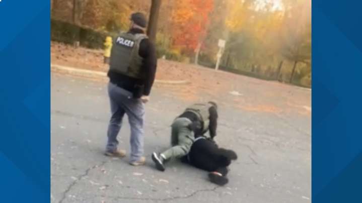 Charges dropped against woman accused of assaulting federal officer at DHS building