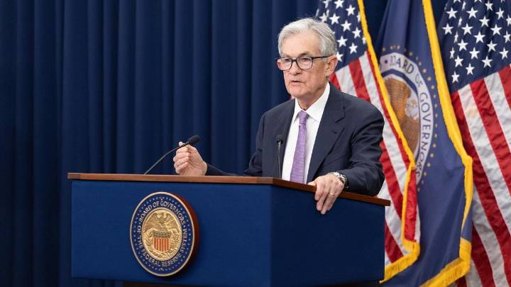 La Reserva Federal se inclina por congelar los tipos el resto de 2025 pese a las dudas sobre el empleo en Estados Unidos