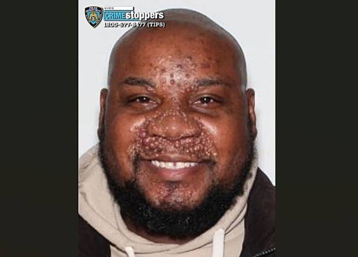 Cops release photo of hulking suspect in fatal stabbing of Harlem man, 51