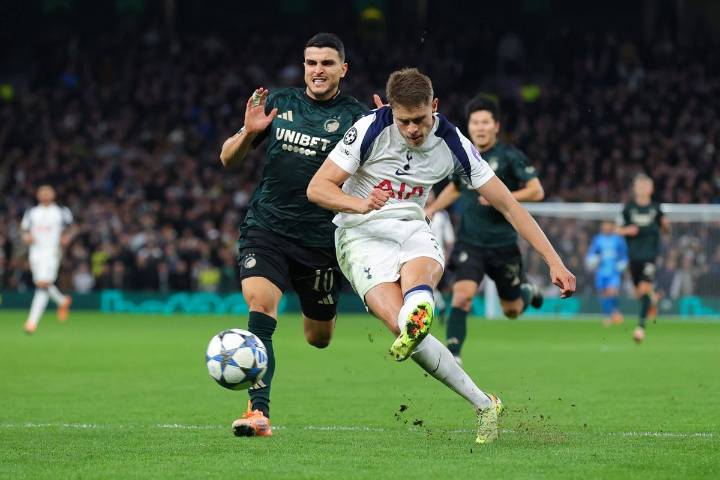 Van de Ven goal 'like Messi at centre-back', Diaz's mixed night, Rice vs Caicedo debate