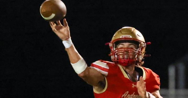 Live updates and scores from Northwest Indiana high school football sectional championships