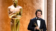 Tom Cruise recibe su primer Óscar tras 44 años en el mundo del cine