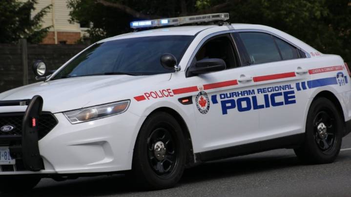 Toronto woman charged after fleeing police in Oshawa, crashing into boulder