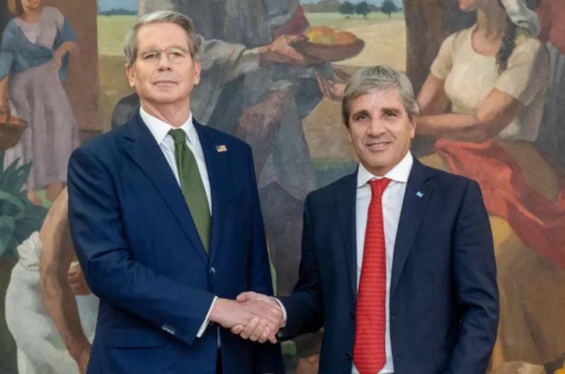 Bessent confirmó que Argentina activó el swap y que EE.UU. salió ganando