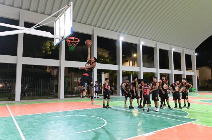 MPP inaugura moderna plataforma deportiva en la popular Unidad Vecinal