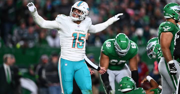 Eagles News: Jaelen Phillips trade earns high grades