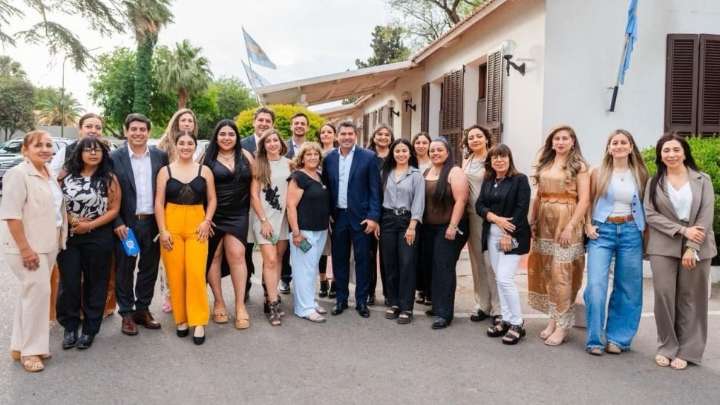 Orrego recibió a las 19 finalistas de Emprendedora del Sol 2025