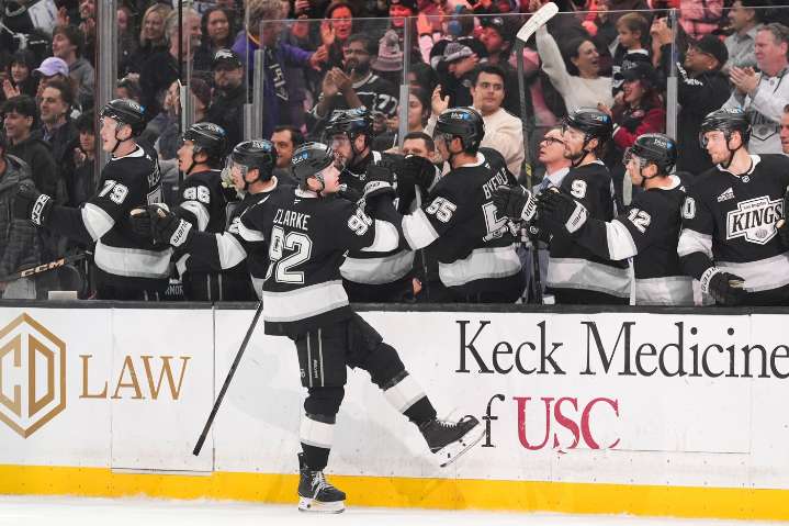 Clarke’s power-play goal ends Kings’ 3
