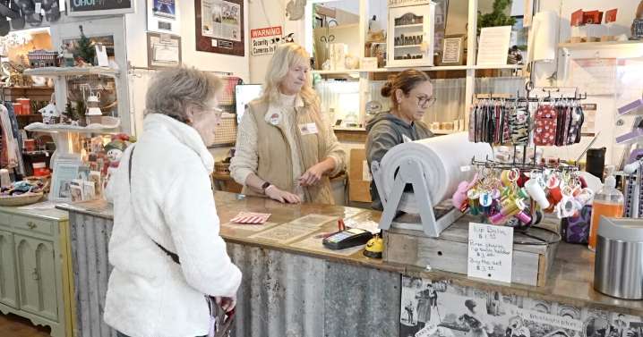 Small Business Saturday brings holiday shoppers to local stores