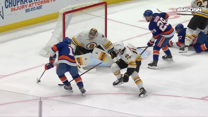 Goal of the Season? Barzal shows value of patience with slick score