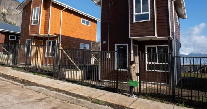 Inicia entrega de subsidios del primer llamado del DS1 y Minvu resalta baja en la tasa de interés para créditos hipotecarios