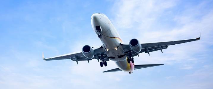 EEUU cancelará vuelos a partir del viernes a causa del cierre gubernamental