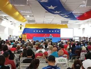 Comunidades se reúnen para conformar Comandos Bolivarianos Integrales