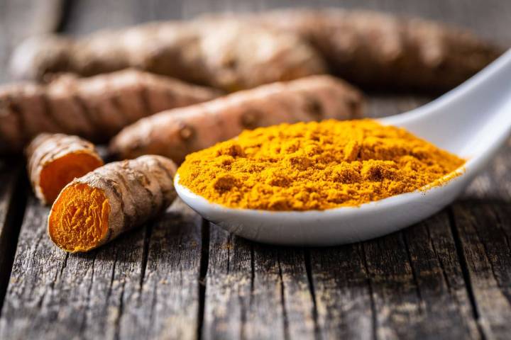 4 Foods and Supplements to Avoid Mixing With Turmeric