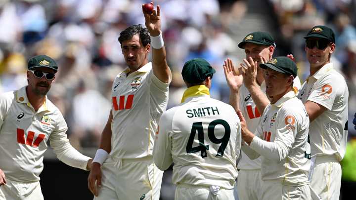 Starc difference in Australia's day of two halves