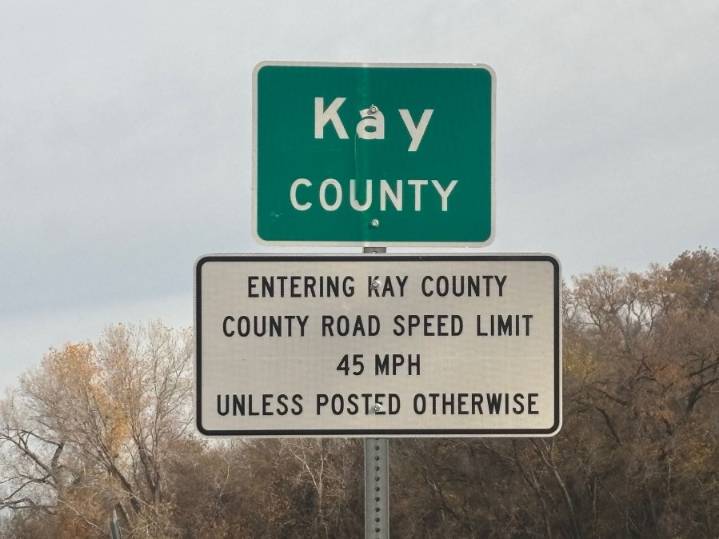 Oklahoma county lowers speed limit on non