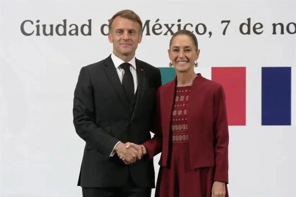 Firman acuerdos con Francia; viene códice Azcatitlán a expo