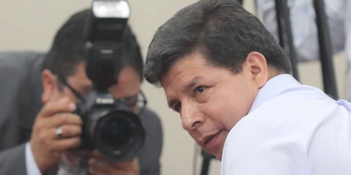 Pedro Castillo denuncia penalmente a Dina Boluarte y congresistas que lo vacaron: estos son los argumentos