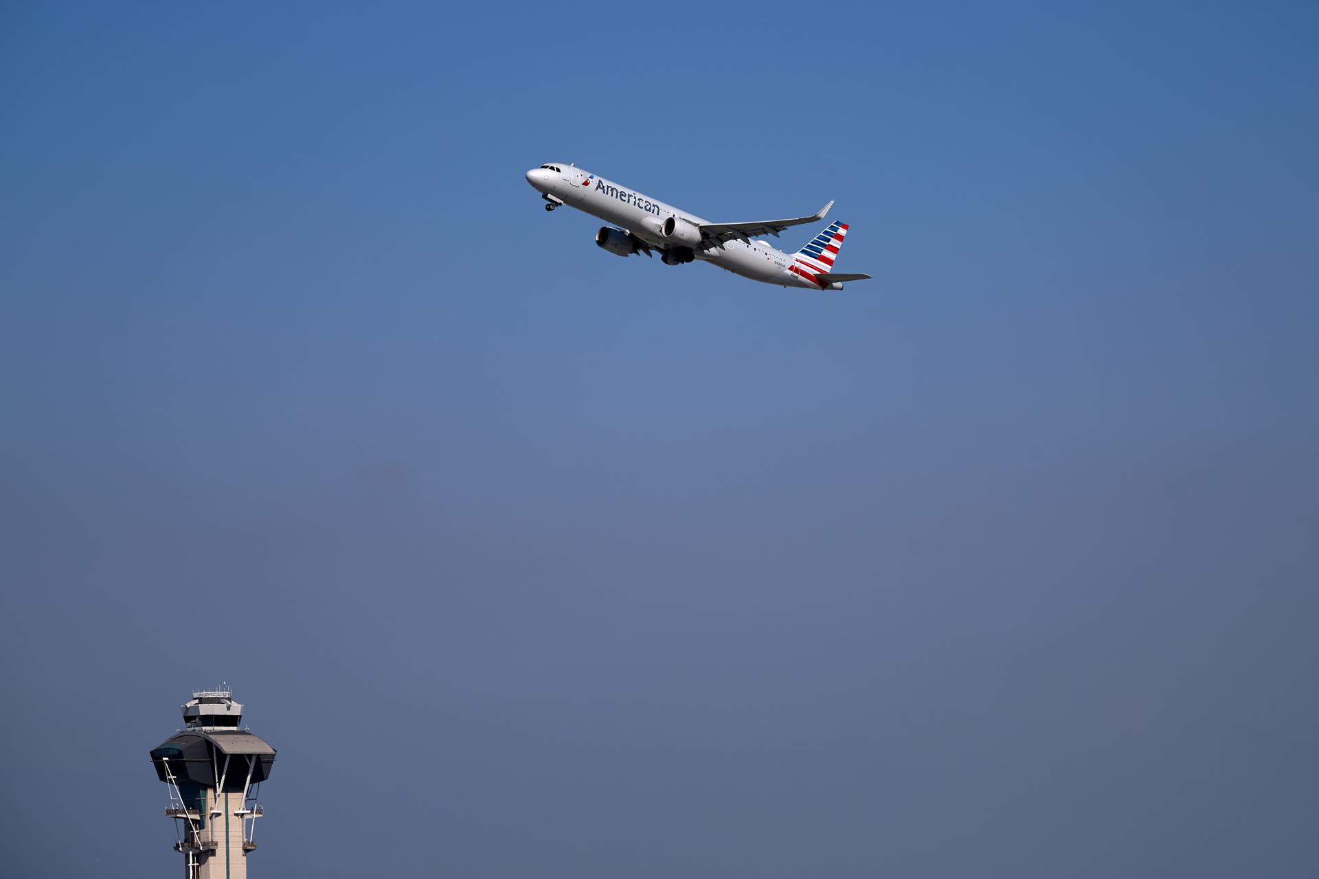 Nueva York, Los Ángeles y Chicago, entre los aeropuertos con reducción de vuelos