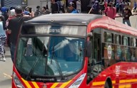 Manifestación en Bogotá bloquea carril de TransMilenio y provoca desvíos en varias rutas