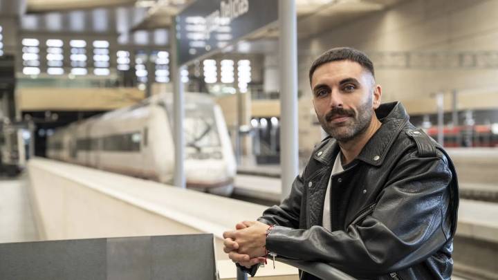 Primeros maquinistas de la escuela de Renfe: "Es la mejor decisión que he tomado"