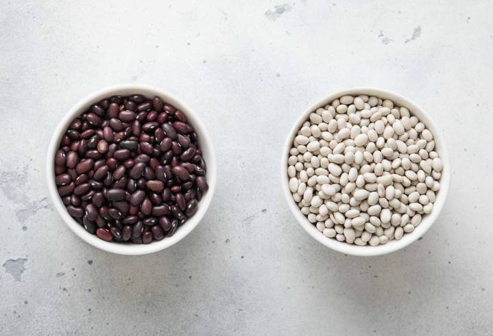 We Asked a Dietitian If Eating 2 Cups of Beans a Day Will Hurt Your Gut