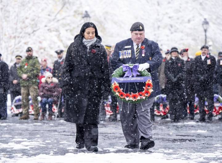 ‘It’s about all of us’: Armed Forces, veterans gather for Remembrance Day in Montreal