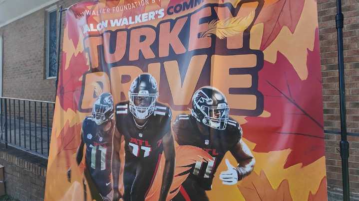 Atlanta Falcons rookie, Jalon Walker, returns to North Carolina to hold first Turkey Drive