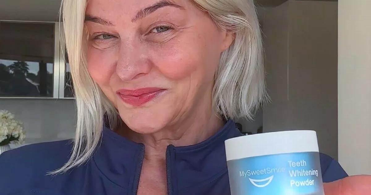 Best-selling 29p-per-day teeth whitening powder that 'colour