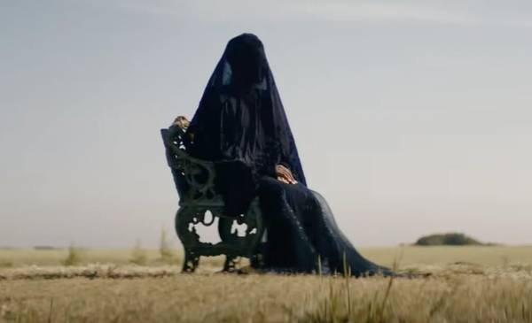 Final explicado de "La mujer de las sombras", la película de HBO Max