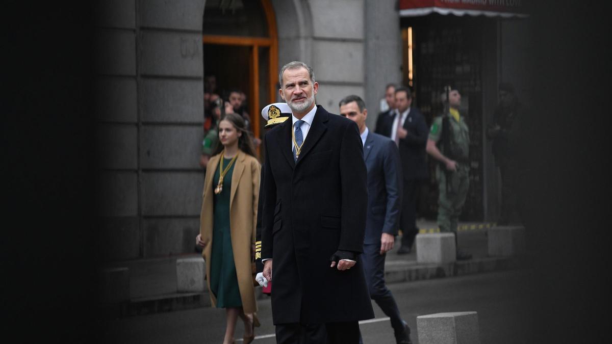 Felipe VI celebra en el Palacio Real y el Congreso los 50 años de monarquía sin su padre