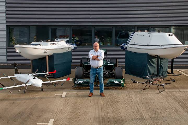 F1: El largo viaje de Mike Gascoyne: de crear el primer coche ganador de Fernando Alonso a diseñar drones para la guerra de Ucrania