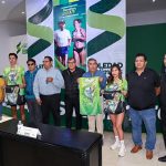 ALCALDE JUAN MANUEL NAVARRO ENCABEZA PRESENTACIÓN OFICIAL DE LA PLAYERA Y MEDALLA DEL MARATHÓN TV 2025