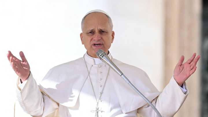 Pope urges Israel and Hezbollah to pursue dialogue over conflict