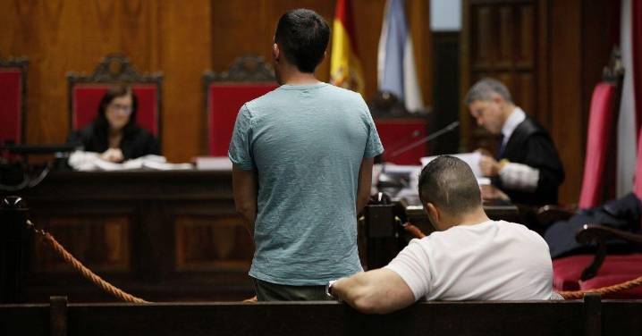 A juicio por el éxtasis en el triángulo del coche y la cafeína oculta en el horno