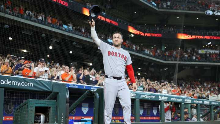 Red Sox Legend David Ortiz Sends Alex Bregman Message Amid Free Agency