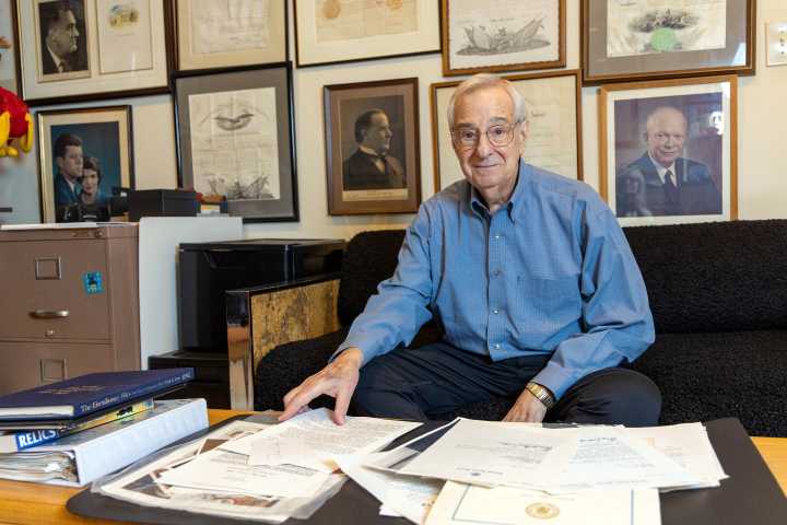 Inside Washington’s Controversial Addiction to Autopens