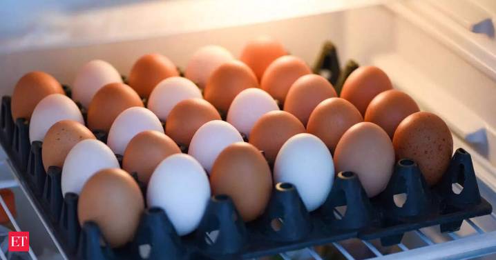 Egg prices soaring in Maharashtra as supply woes persist