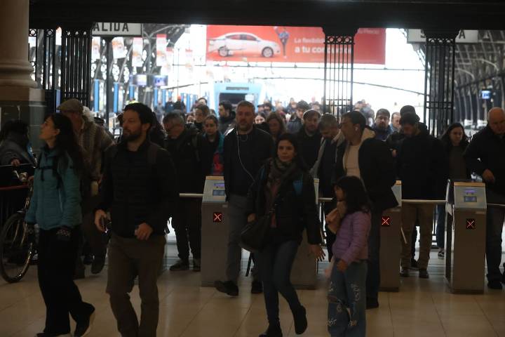 Qué pasará con el tren Mitre este fin de semana extralargo de noviembre