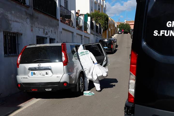 Detenido un hombre por la muerte violenta de su ex pareja en el Rincón de la Victoria (Málaga)