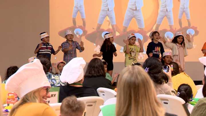 Sunshine Cottage Thanksgiving Feast blends tradition with language learning for deaf and hard