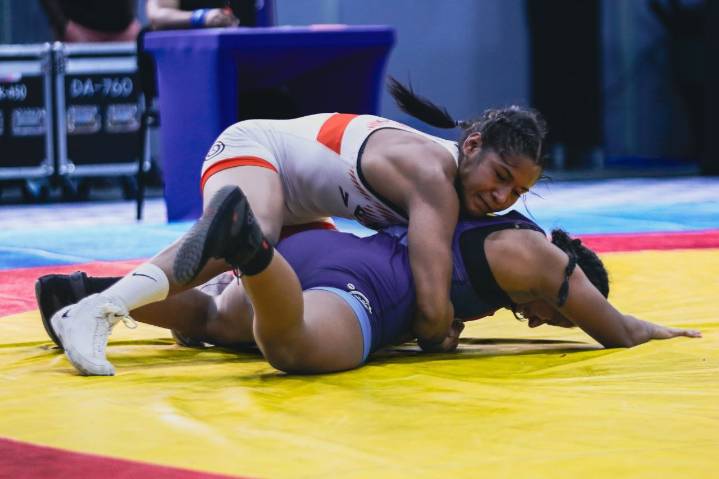 Venezolana Astrid Montero se perfila como la joven promesa de la Lucha Libre