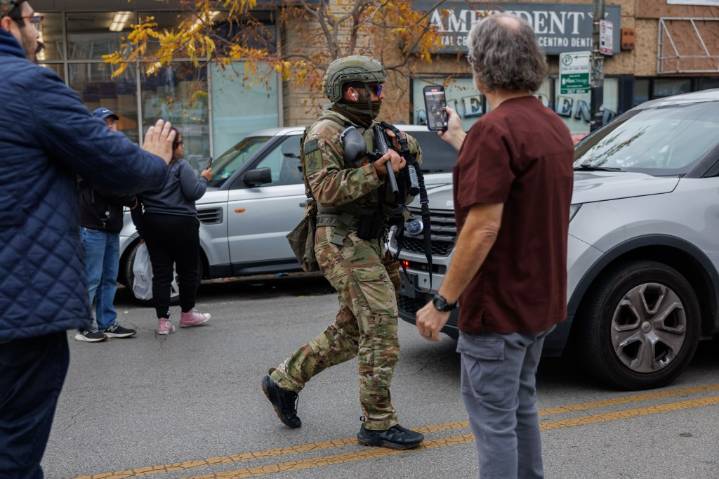 Opinion: City contractors should not be doing business with ICE