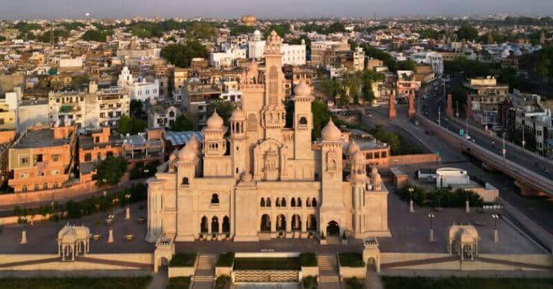 No Red, No Green, No Stops: India’s First City Without Traffic Lights